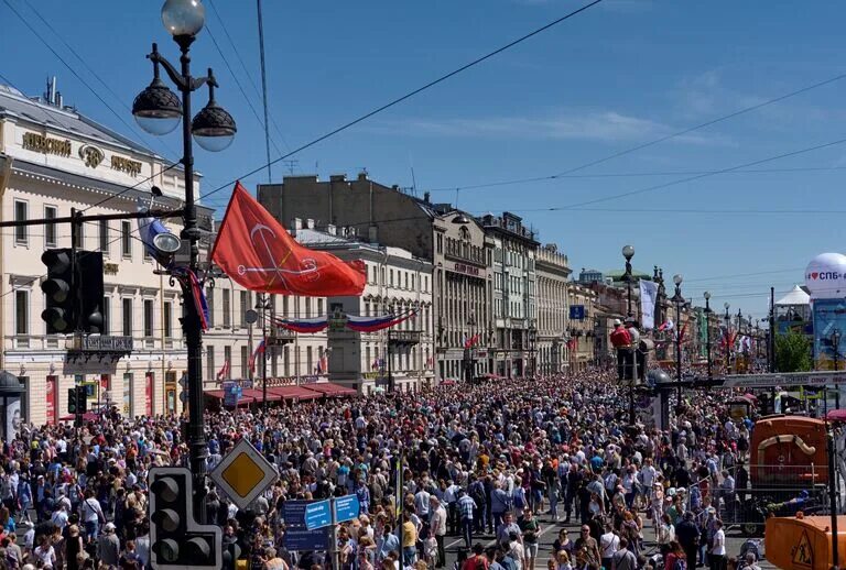 Праздничный город санкт петербург. Праздники города спб. Праздник в городе. День города санкт-петербург 2018. День города санкт-петербурга.