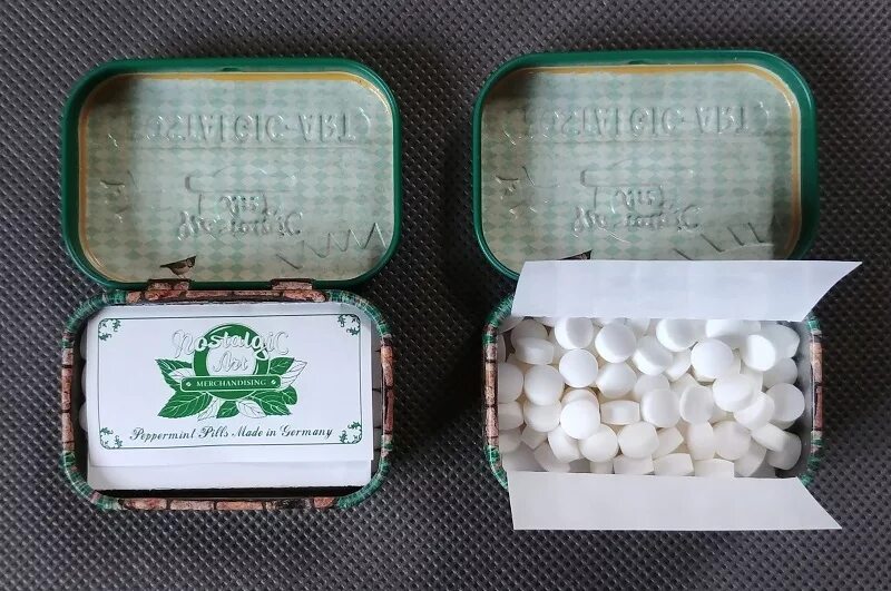 конфетки в железной коробочке. монпансье ангара. монпансье леденцы ссср. конфетки в железной коробочке. леденцы эхо.