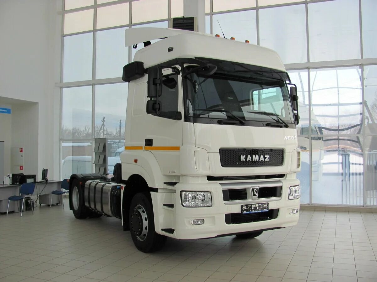 Камаз нео 1. Тягач камаз 5490. Камаз 5490. Тягач камаз 5490 neo. Камаз 5490 нео для етс 2.