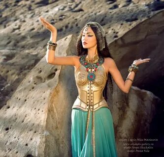 Egyptian woman