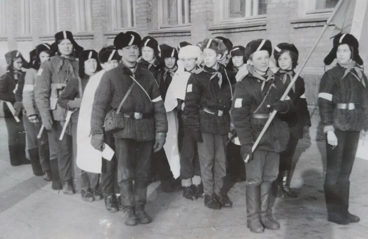 Зарница движение первых что это. Зарница пионеры ссср. военно-спортивная игра зарница в ссср. игра зарница в ссср. всесоюзная игра зарница.