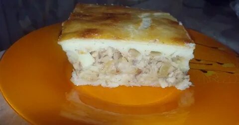 Рыбный пирог из сайры с рисом