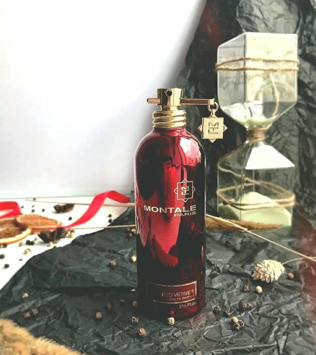 Montale Red Vetiver 100. Montale Red Vetyver. Montale Red Vetyver состав. Монталь красный ветивер. Vetyver montale