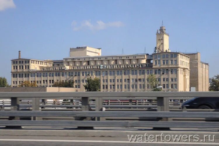 Мукомольный комбинат москва. Завод черкизово в москве магазин при заводе. Московский мельничный комбинат 3 лого. Мельничный комбинат 3. Мельничный комбинат в сокольниках.