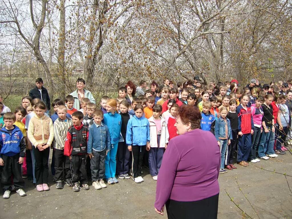 Побочино одесский район. Село "Побочино" Омской. Одесский район село Побочино. Побочино фото Одесский район. Надпись деревни Побочино.