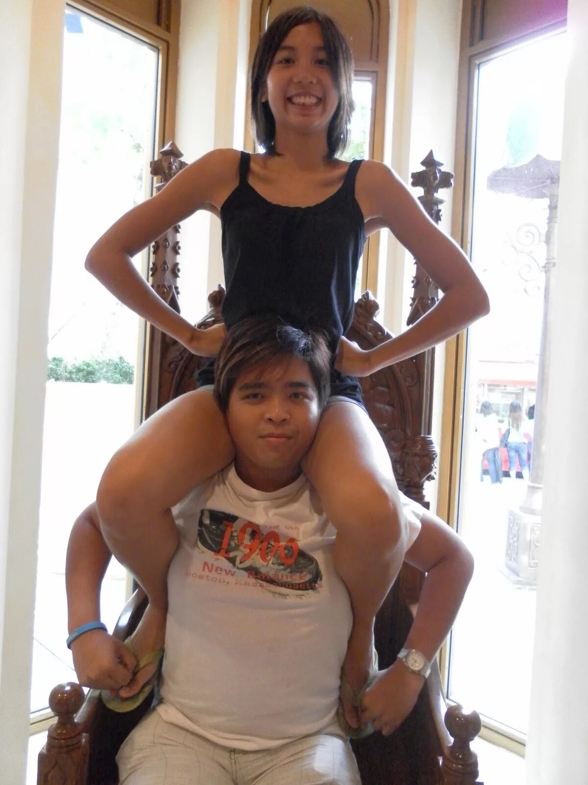 Kids lift things. Shoulder ride. Lift and carry shoulder ride. Lift and carry shoulder ride. Lift carry 2022\.