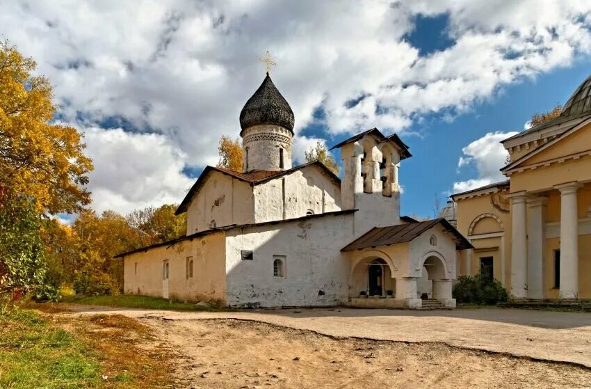 Древности монастыря. Старовознесенский монастырь Псков. Псков. Церковь Вознесения Господня.. Церковь старое Вознесение Псков. Церковь Вознесения Старовознесенского монастыря Псков.