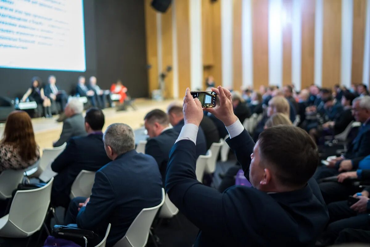 С днем деловых женщин. Апк 2022. Ассоциация ветеринарных фармацевтических производителей. Апк 2022. Выставка золотая осень 2022.