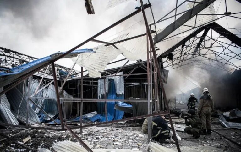 Вольво центр донецк до войны. Рынок сокол. Донецк район текстильщик. Донецк рынок сокол. Текстильщик рынок донецк обстрел.