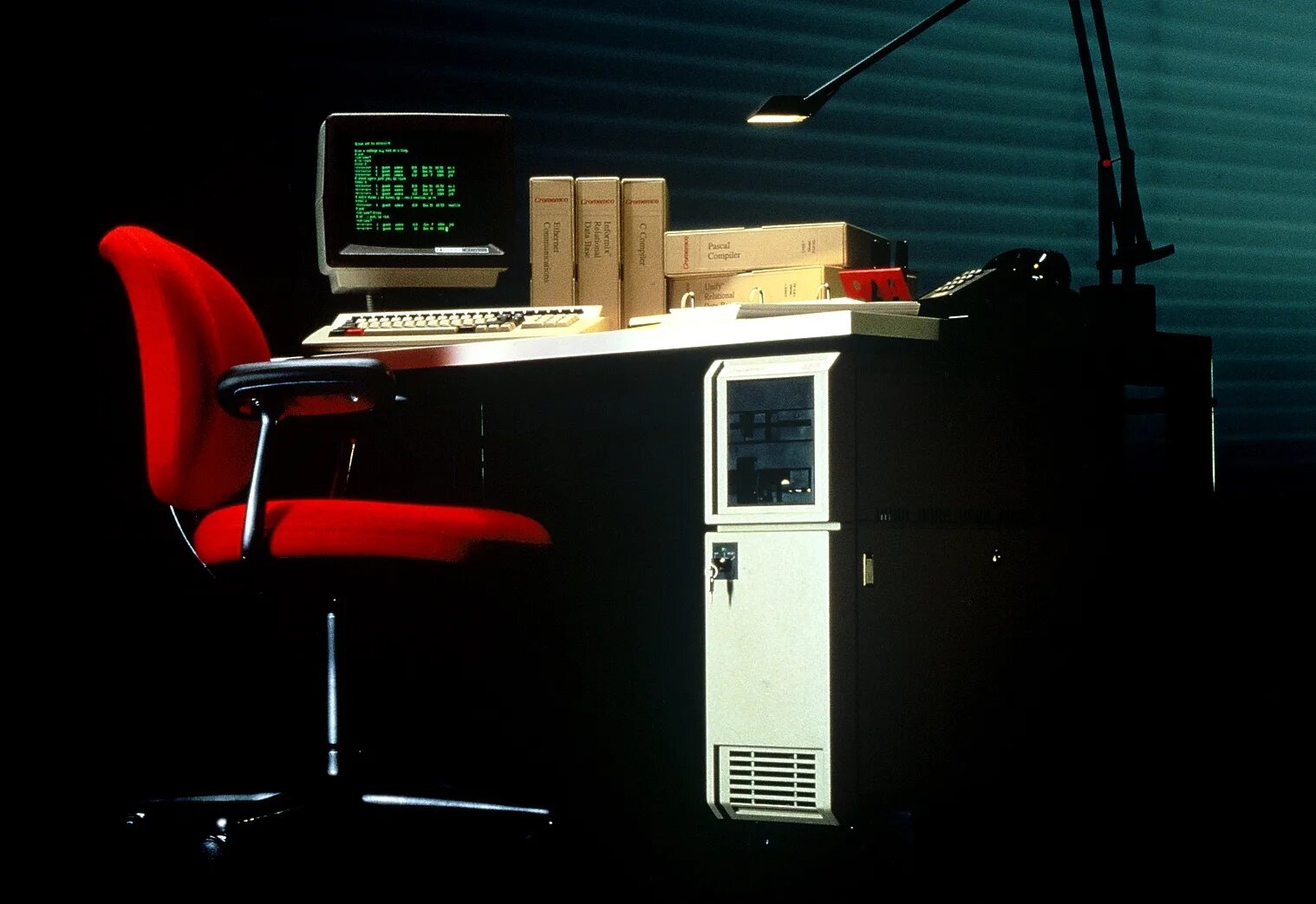 Zx spectrum советские клоны. 8 разрядные компьютеры. 4 битный процессор на транзисторах. 2 битный компьютер. 8 разрядные компьютеры.