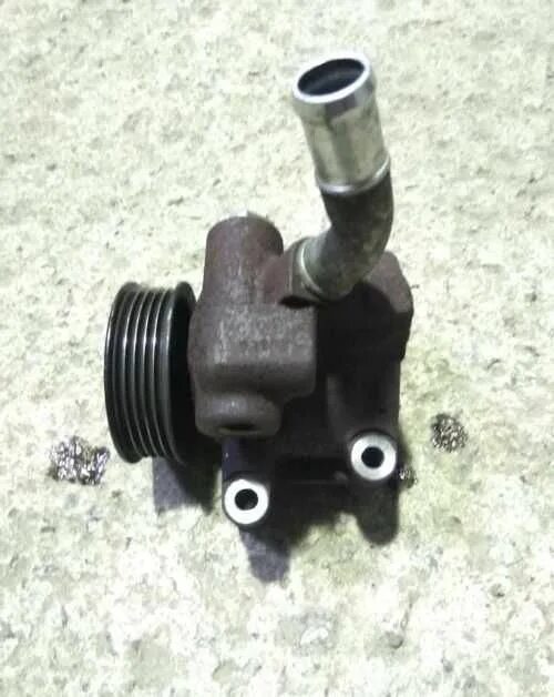 Fusion гур. Насос гидроусилителя форд фиеста. Насос гур фьюжн 1. 6. Насос гура ford fusion 1.