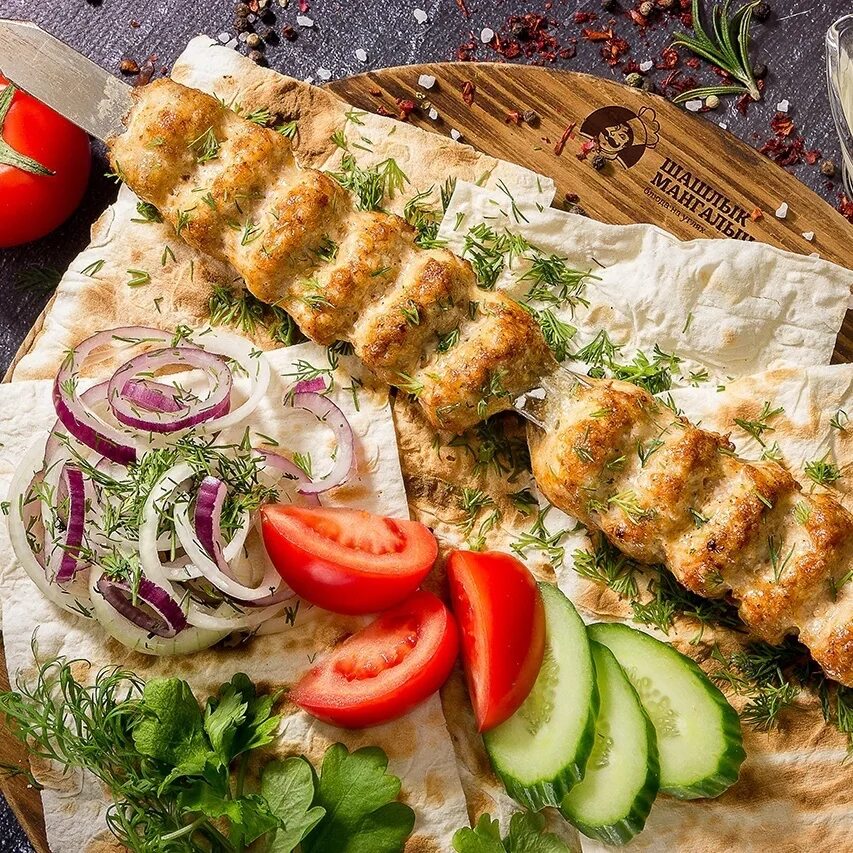 Шаурма шашлык люля кебаб. Люля кебаб куриный. Шашлык люля кебаб из курицы. Шаурма шашлык люля Kebab.