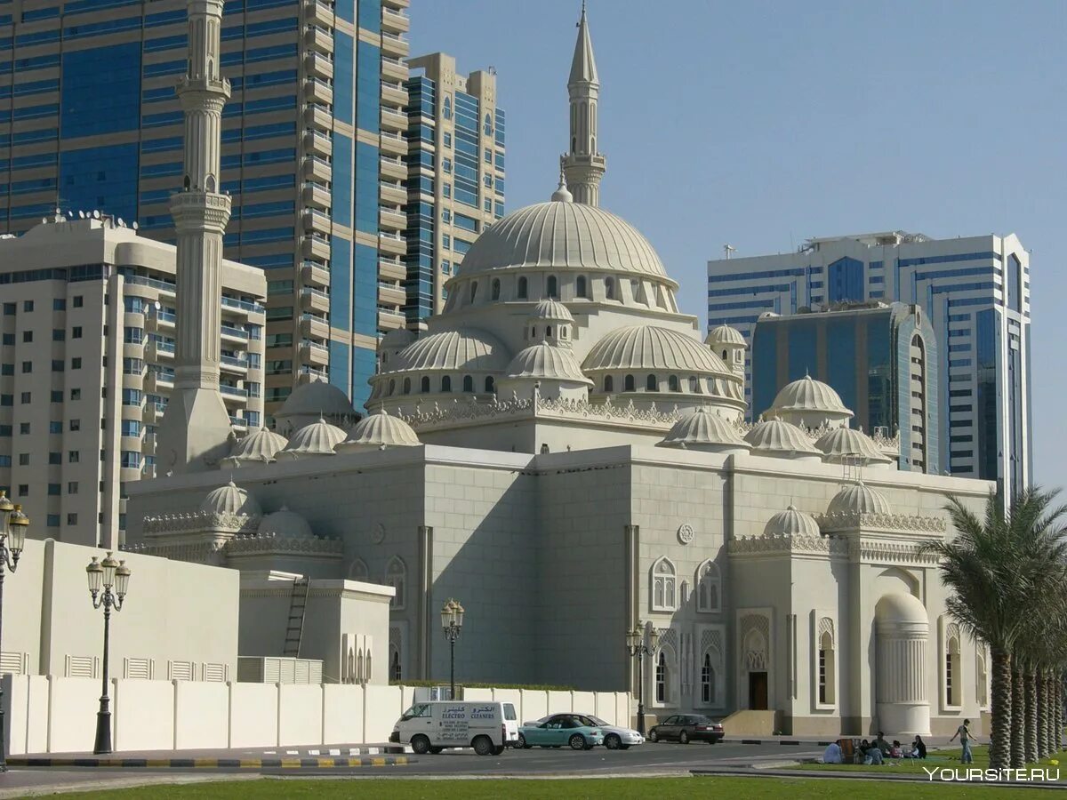 Шарджа оаэ. Мечеть Аль-Нур. Шарджа. ОАЭ. Мечеть Аль Нур al Noor Mosque. Масджид АН Нур Шарджа. Sharjah Mosque Шарджа.
