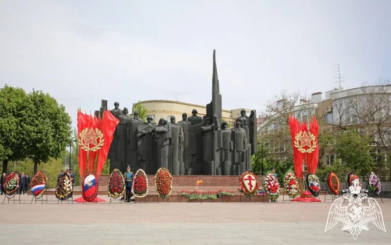 Воронеж в мае фото. Возложение венков чижовский плацдарм сентябрь 2022 воронеж. Воронеж в мае фото. Празднование 9 мая в воронеже. Парк победы воронеж.