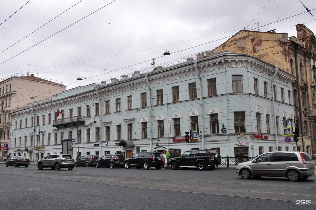 Спб 36. Дом-музей Некрасова в Санкт-Петербурге. Дом Некрасова в Петербурге. Дом Некрасова на Литейном проспекте. Дом Краевского музей квартира Некрасова.