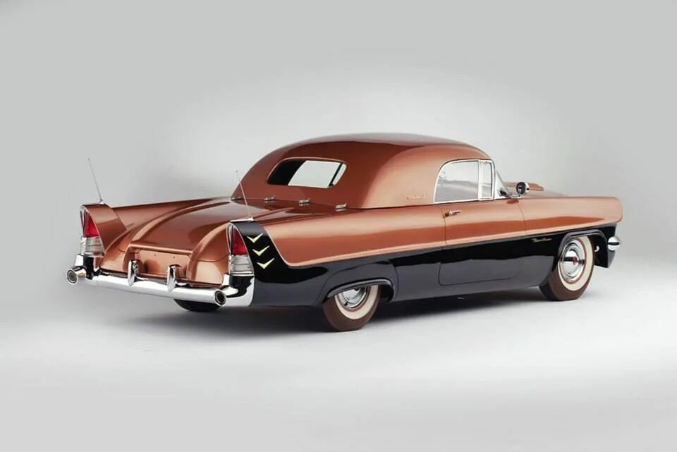 Модель 1954. Packard panther 1954. паккард 1954. packard panther. packard clipper 1954 года.