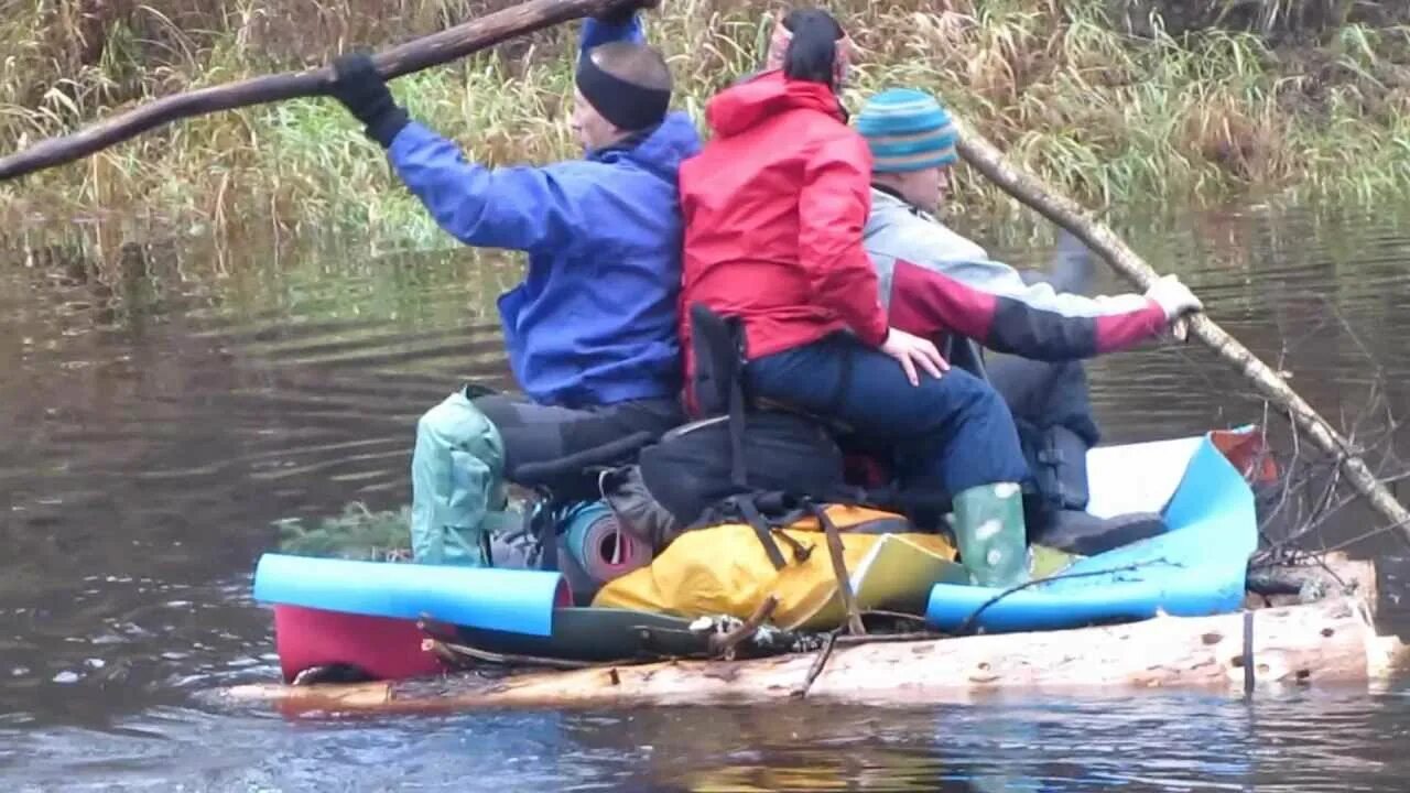 Переправы видео. Переправа на плоту через реку. Плот для переправы. Переправа реки на плотах. Паром плот.