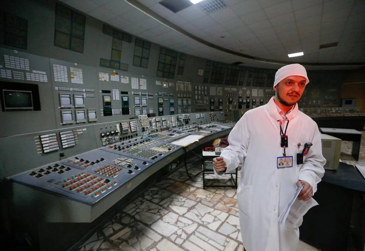 Дятлов аэс чернобыль. Работники чернобыльской аэс 1986. Персонал чернобыльской аэс четвертого энергоблока. 1986 чернобыль работники аэс. Работники чернобыльской аэс 1986.