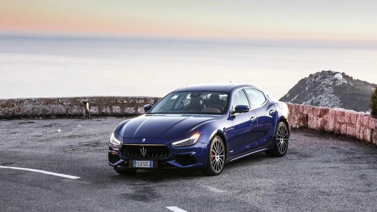 Maserati Ghibli 2018. Maserati Ghibli обвес. Maserati Ghibli черный. Maserati Ghibli horsepower.