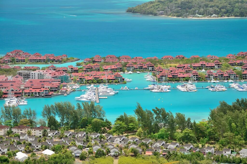 Marina islands. Остров Эден Сейшельские острова. Иден Айленд Сейшельские острова. Антигуа и Барбуда.