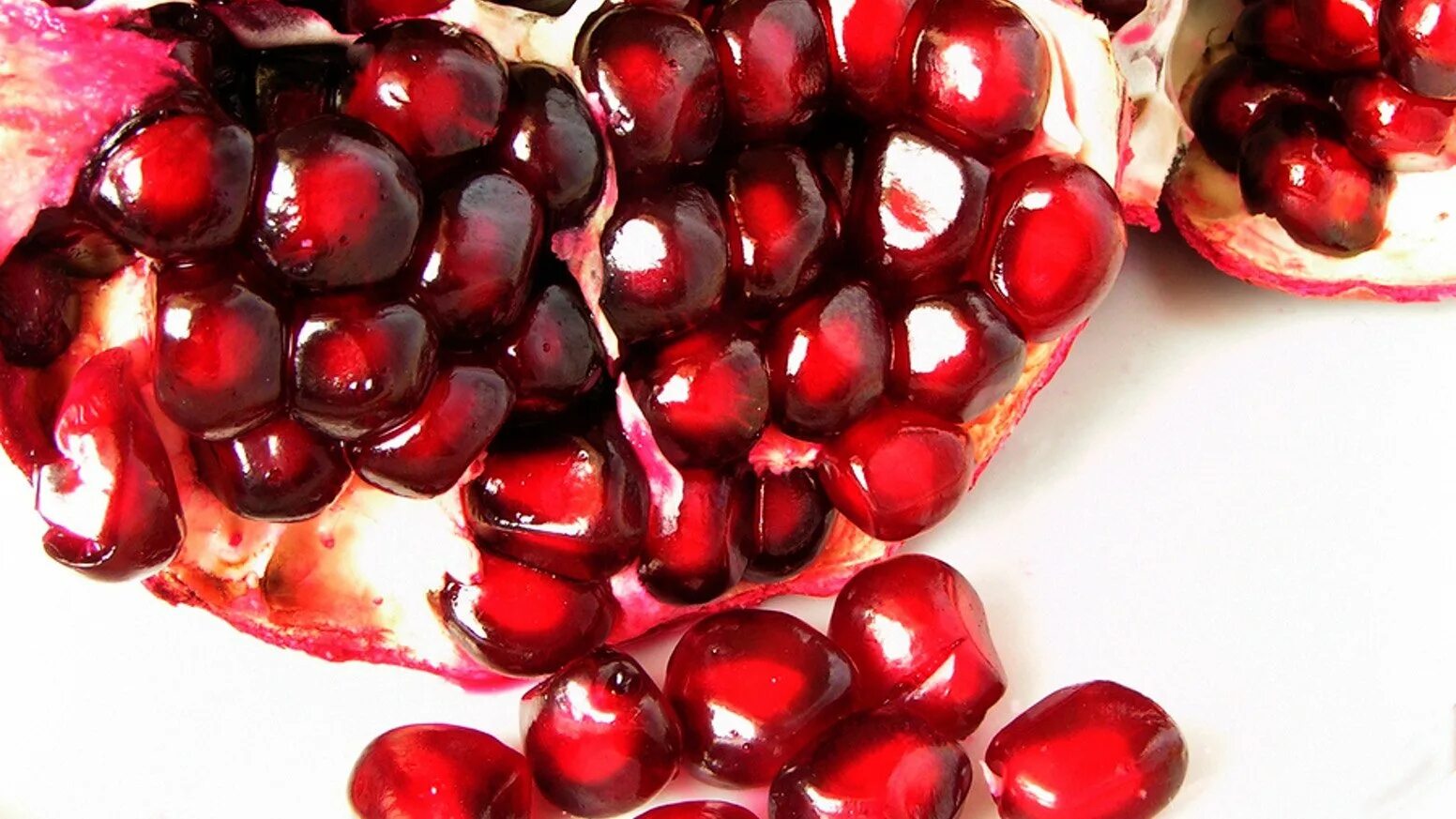 Где находится гранат. Гранат pomegranate. гранат гюлейша. гранат сорт вандерфул. гранатовый чизбол.