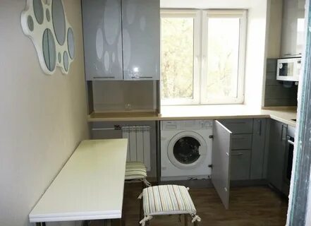 Белая кухня ZuchelKuche в хрущевке со встроенной стиральной машиной - 7 фото