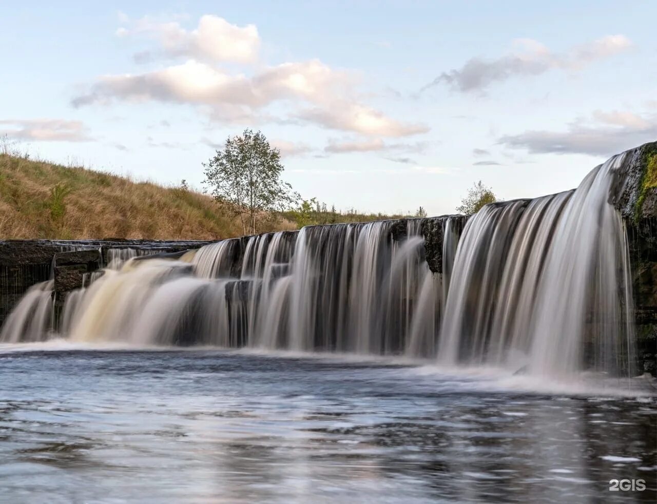 Большой тосненский водопад. Балтийско-Ладожский глинт водопады. Тосненский водопад в Ленинградской. Большой Тосненский водопад зимой.