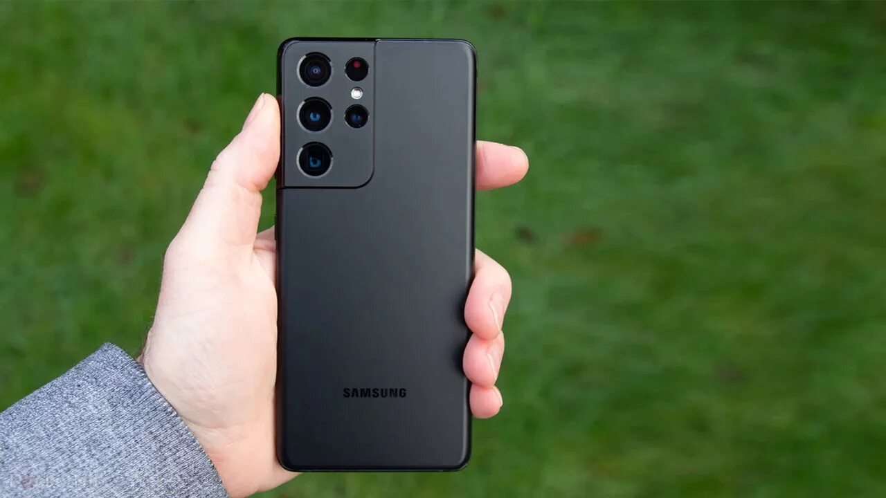 One ui s22. Samsung Galaxy s22 Ultra. Самсунг галакси с 22 ультра. Самсунг галакси s22 Ultra 2022. Телефон Samsung Galaxy s22 ультра камера.