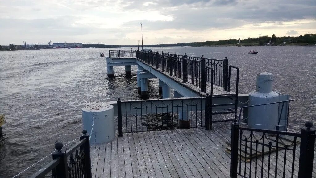 Нова пристань. Нова пристань