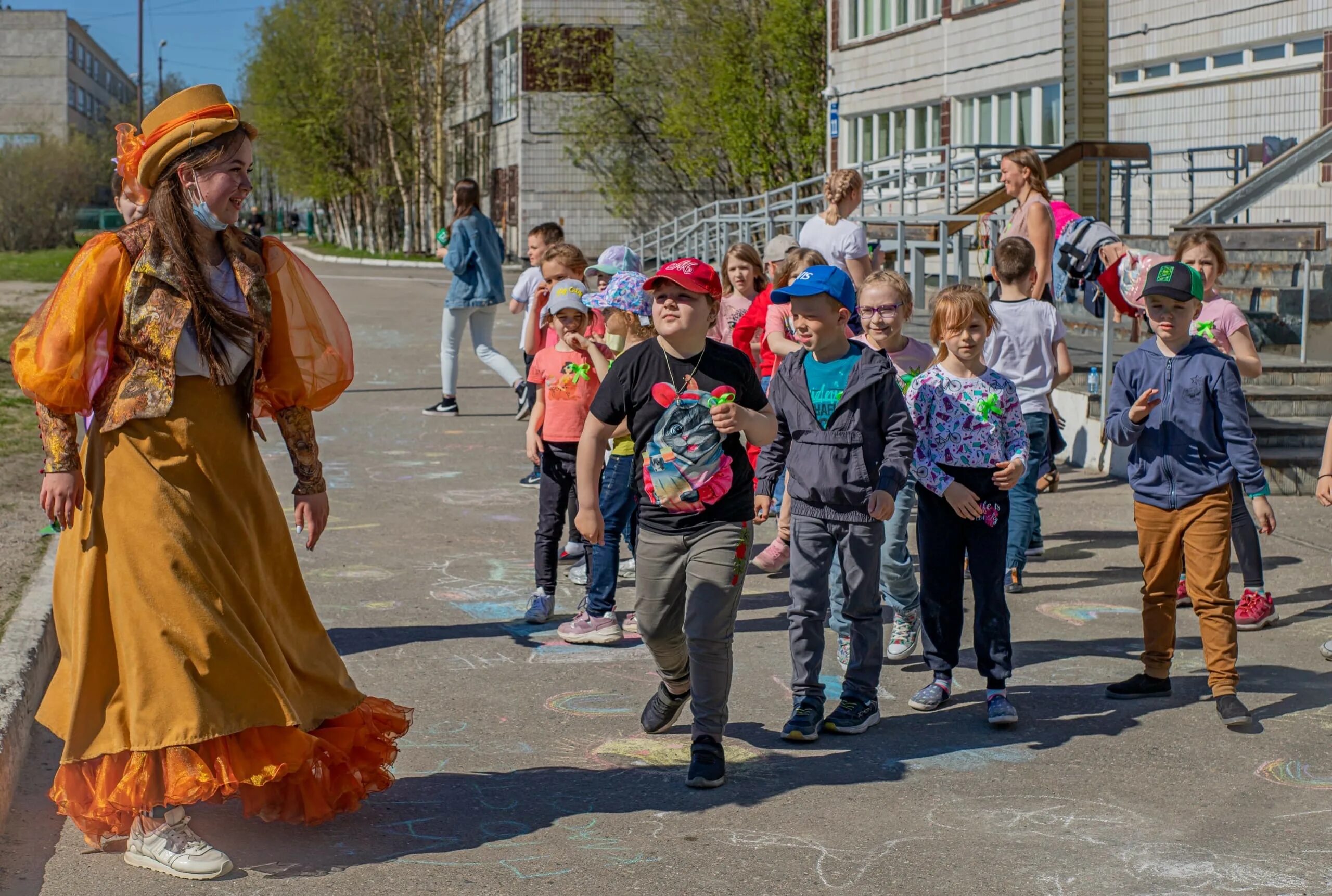 Детские лагеря мурманск. Лагерь мурманск. Школьники на каникулах. Детские лагеря мурманск. Мурманские лагеря.