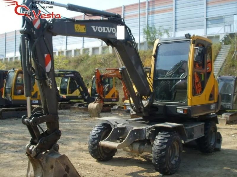 Экскаватор бу вольво. Экскаватор Volvo ew55b. Экскаватор Volvo EW 55 В. Volvo ew55b 2023. Volvo ew55 мини экскаватор нарх.