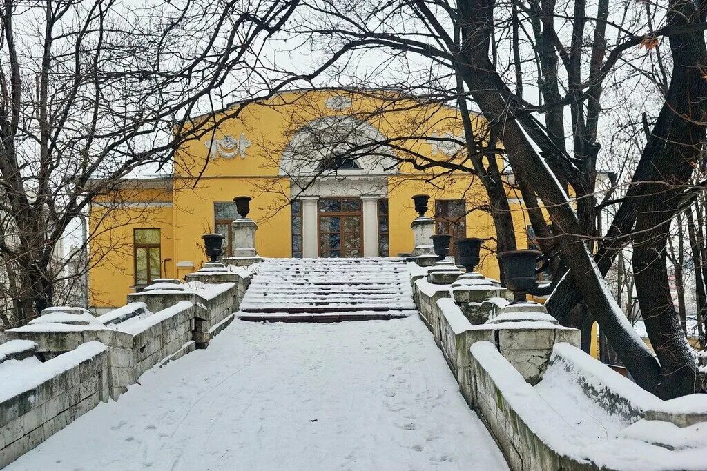 Усадьбы москвы усачев. Парк усадьбы усачёвых-найдёновых москва. земляной вал 53 усадьба усачевых найденовых. усадьбе усачевых-найденовых на земляном валу. усадьба усачёвых — найдёновых «высокие горы».