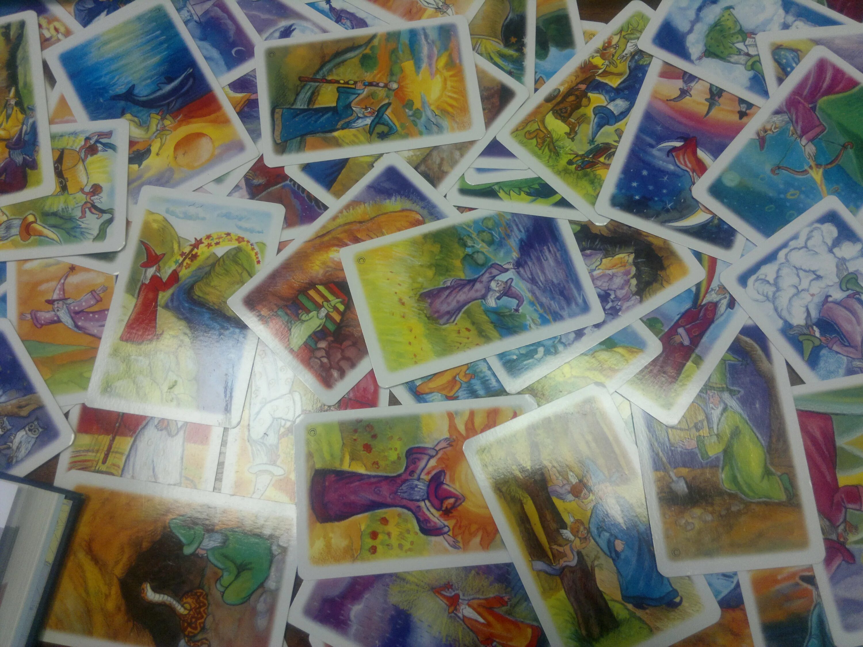 Ассоциативные карты техника. Метафорические карты. Метафорические ассоциативные карты. Метафорические карты в работе психолога. Метафорические карты она.