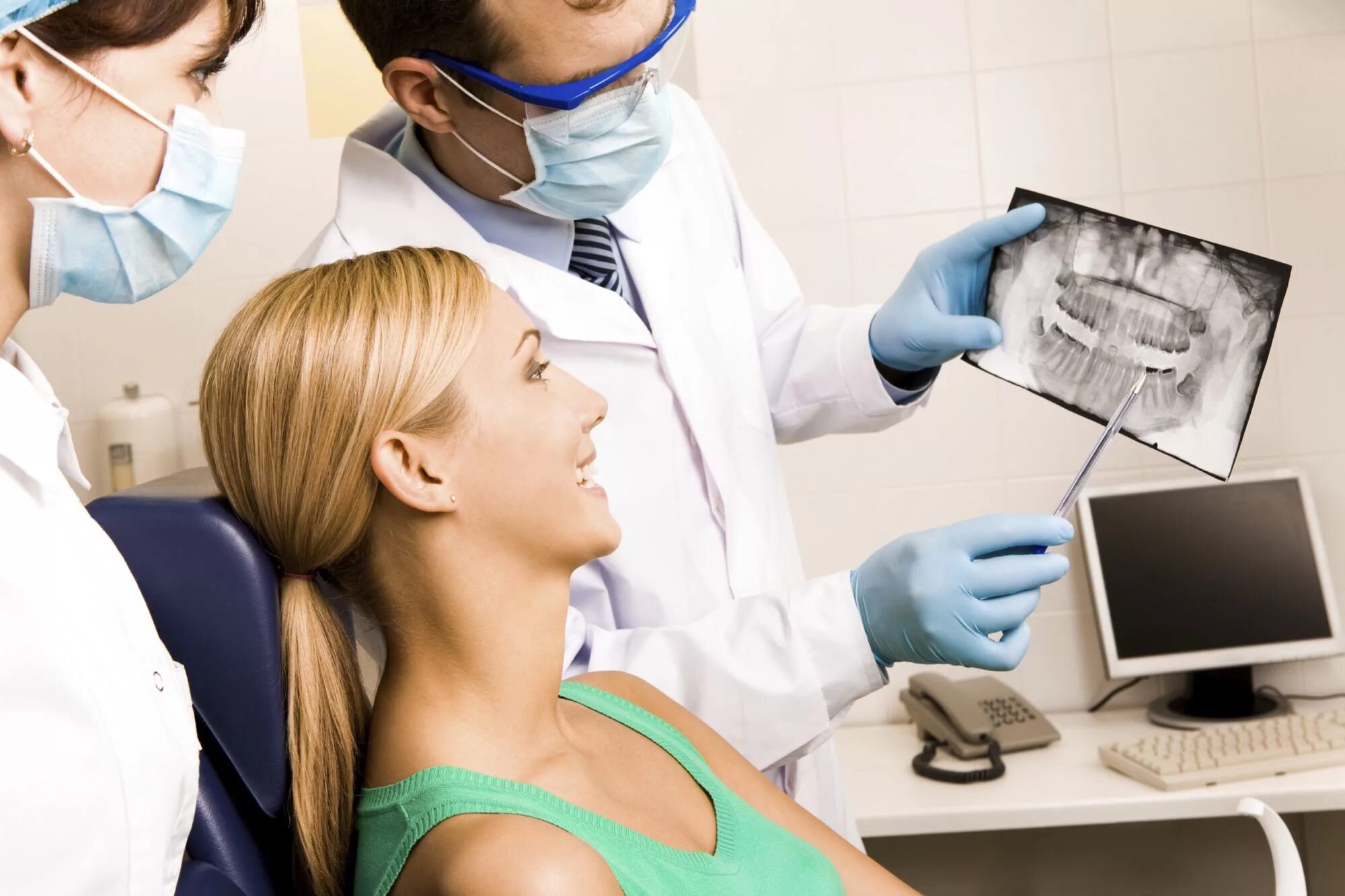 Доктор женщина. Обследование в клинике. Обследование в клинике. Консультация врача. Прием терапевта.