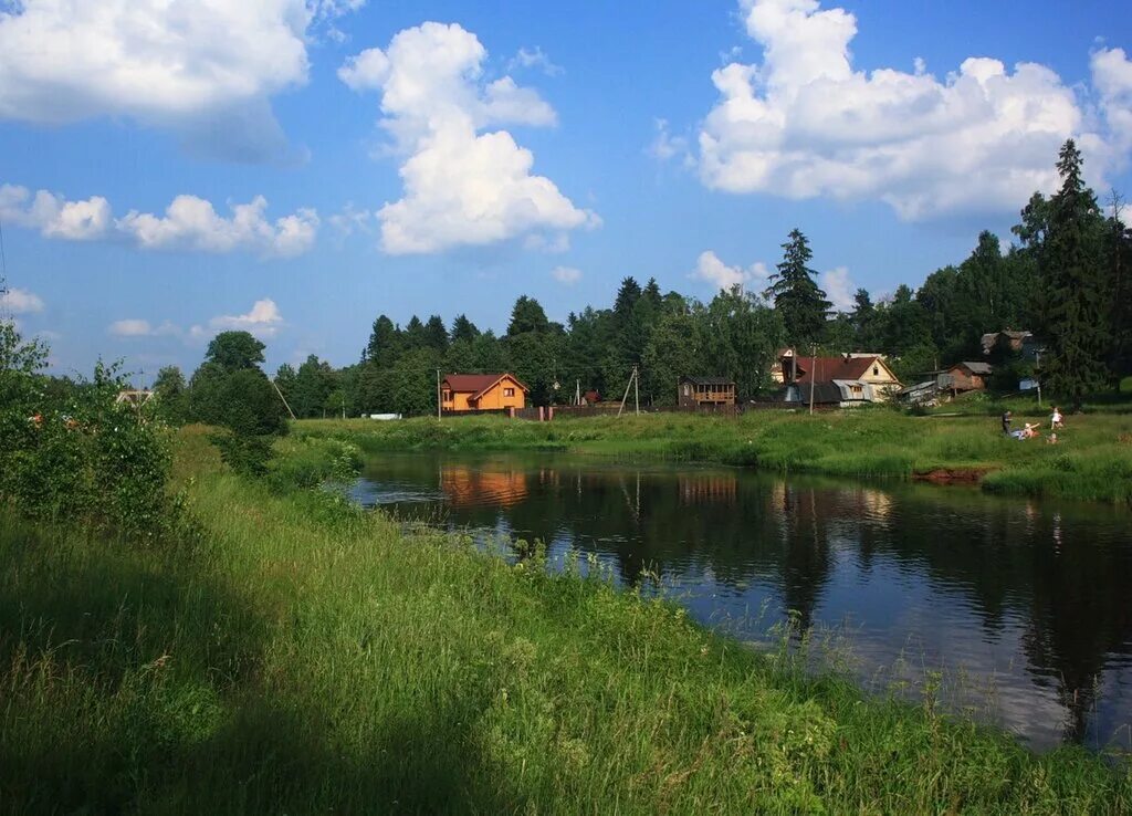 Прогноз на месяц вырица. Вырица андреевская 15. Прогноз на месяц вырица. Казанская церковь в вырице спб. Вырица сиверский осенью.