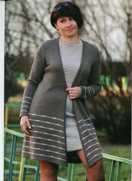 Кардиган связанный на вязальной машине. Кардиган длинный на вязальной машине. Кардиган на машине. Кардиганы женские машинной вязки. Кардиган связанный на вязальной машине.