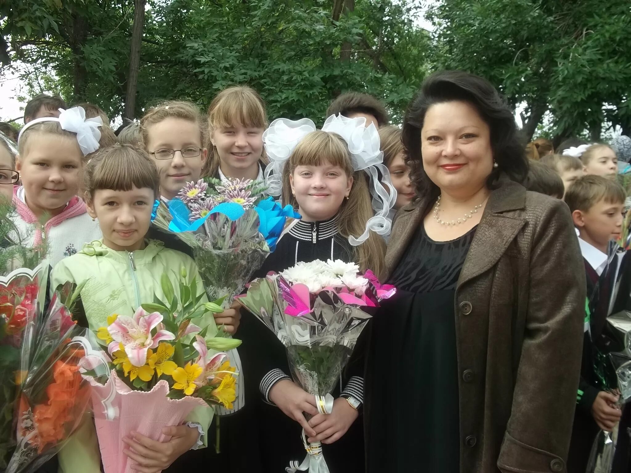 Улица орджоникидзе, 14 чапаевск. Завтра собрание. Директор школы 10 чапаевск. Школа 10 чапаевск учителя. Директор 22 школы чапаевск.