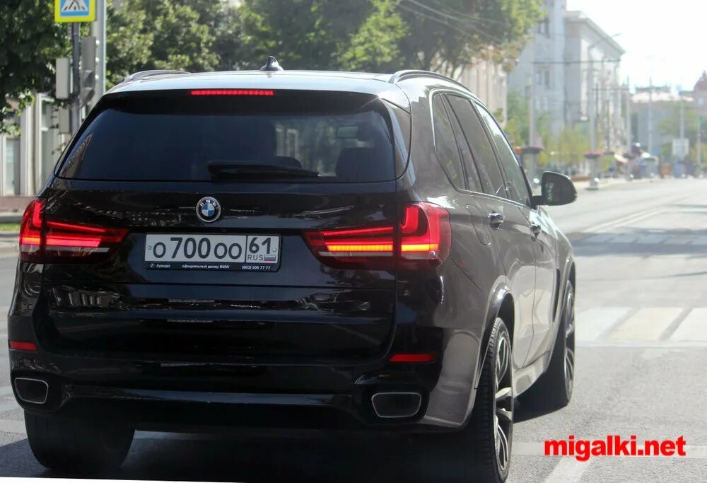 Бентли бентяга 93. О191оо50. О0010оо авто номер. Бентли гос номер м222нт. Ми оо.