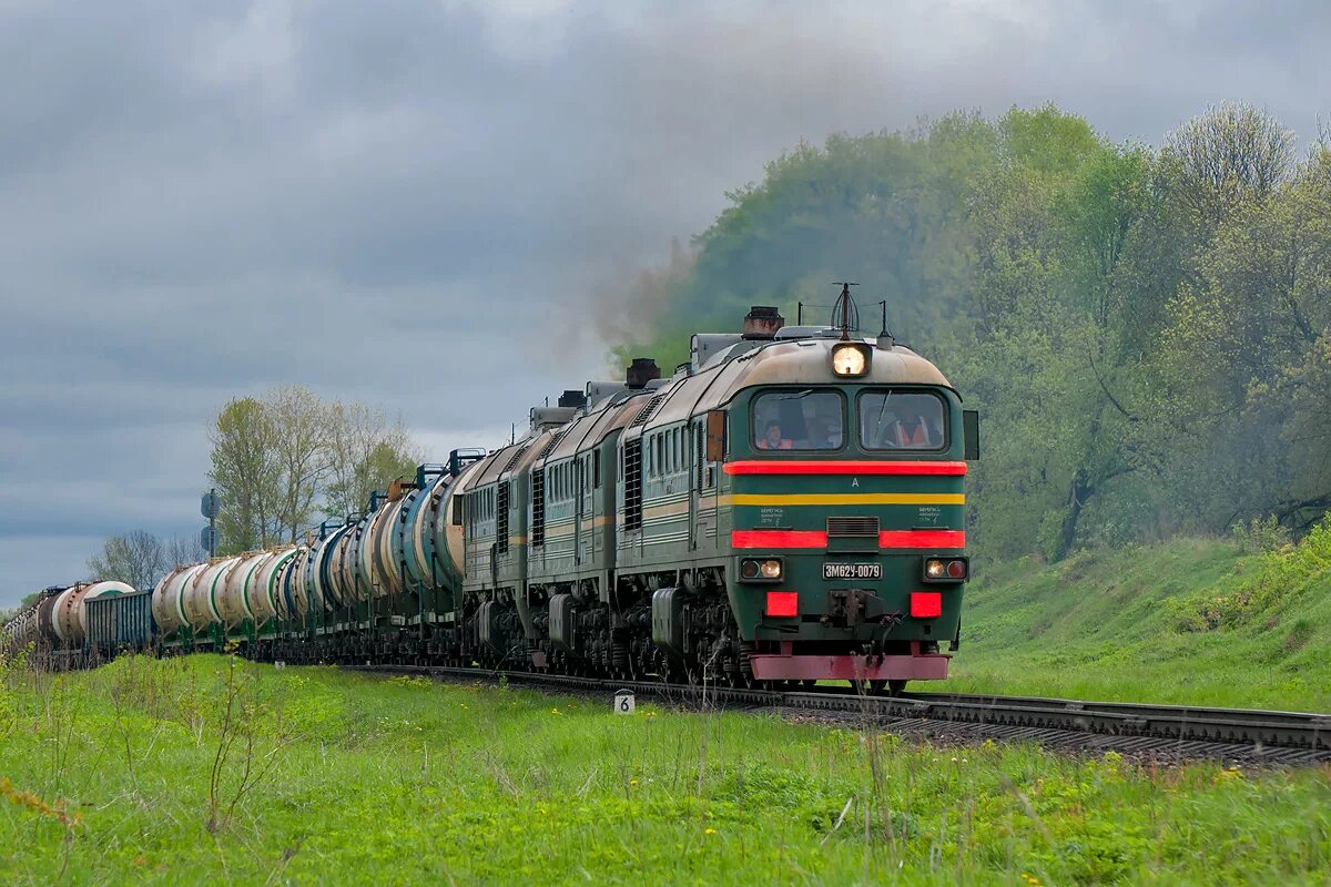 Железные дороги 3 класс. 3м62у тепловоз. М62 тепловоз. Локомотив 2м62 тепловоз. Тепловоз м62 грузовой.