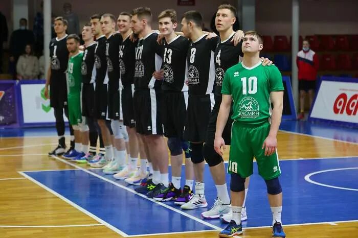 Локо изумруд волейбол сытник. Локомотив-изумруд екатеринбург волейбол. Волейбол изумруд. Волейбол изумруд. Сшор локомотив изумруд волейбол.