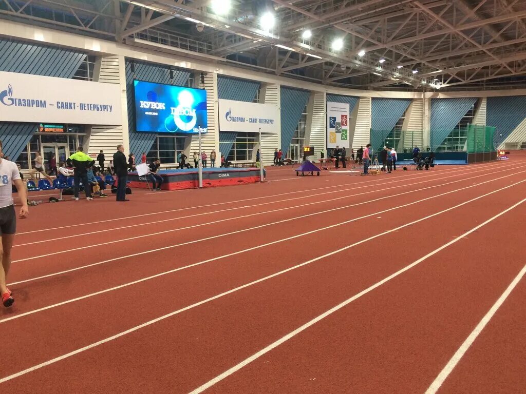 Легкоатлетический манеж спб крестовский остров. Легкоатлетический манеж на крестовском острове. Легкоатлетический манеж «газпром» на крестовском острове. Штарк арена легкоатлетический манеж. Легкоатлетический манеж спб крестовский остров.