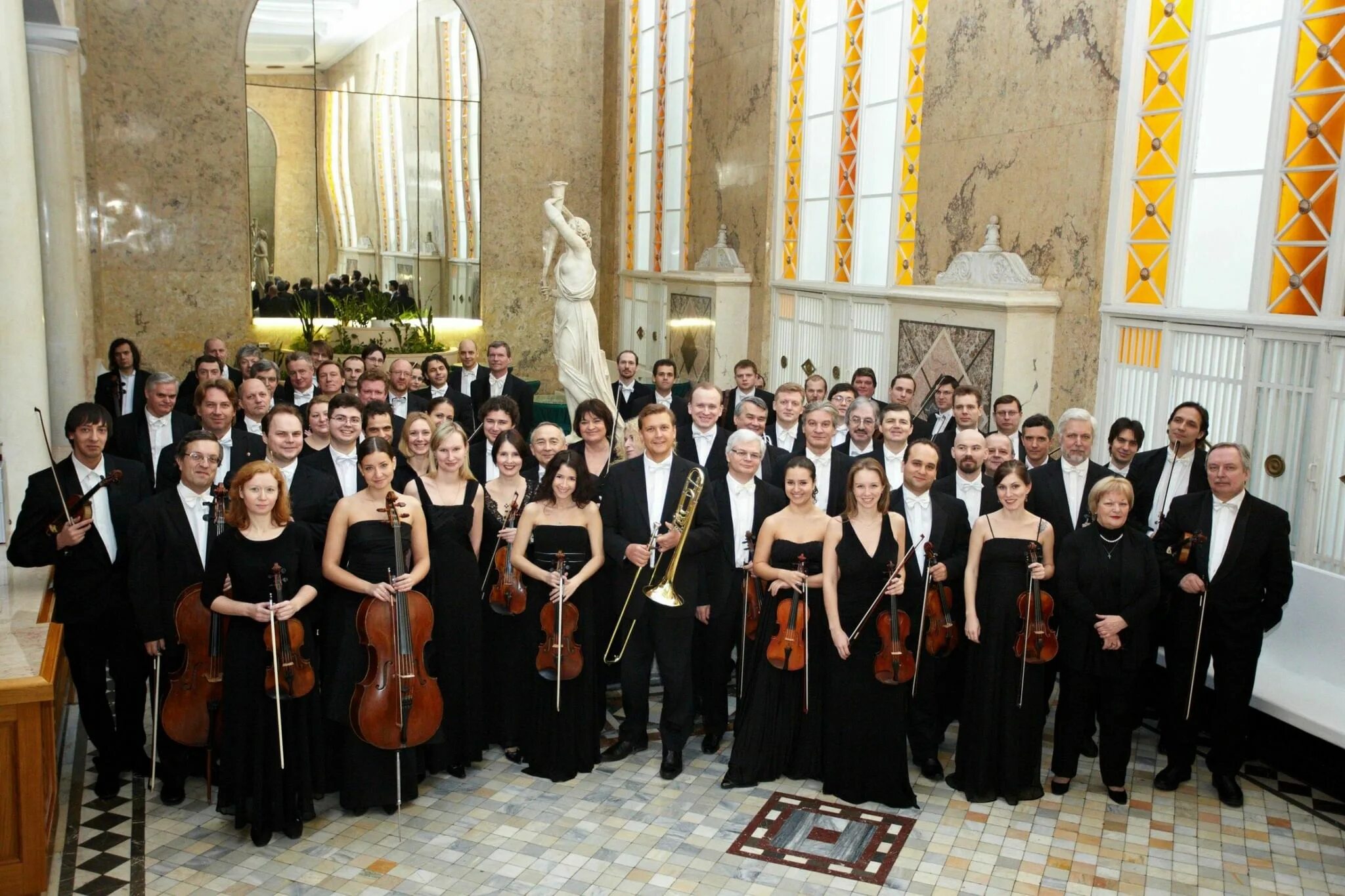 National orchestra. Российский национальный оркестр Плетнев. Российский национальный оркестр под управлением Михаила Плетнева. Российский национальный оркестр в Москве.