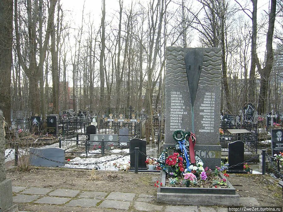 Серафимовское кладбище в спб. Серафимовское кладбище мемориал жертвам блокады ленинграда. Директор серафимовского кладбища в санкт-петербурге. Серафимовское кладбище спб. Серафимовское мемориальное кладбище.