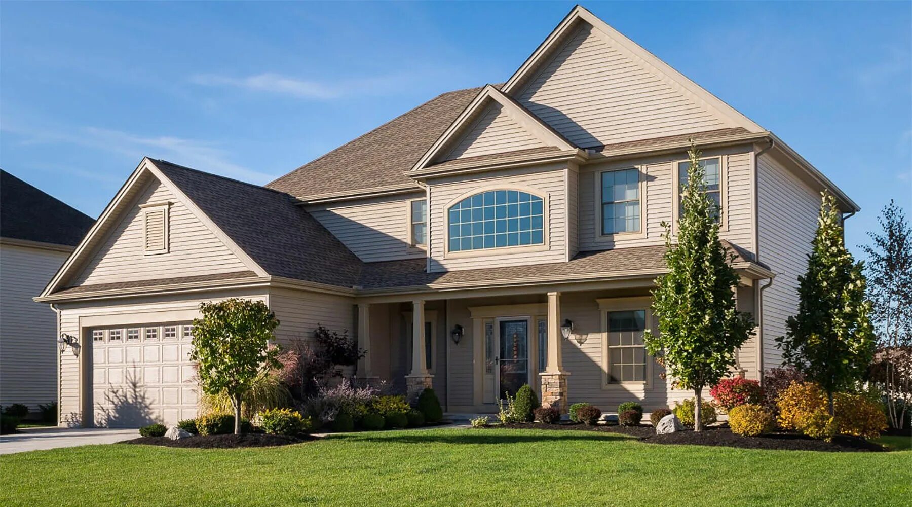 Single family. Single House. Single Family House. Single Family Home in Manassas. Typical Single Family House.