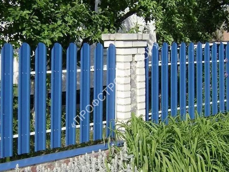 Кубы штакетник. Евроштакетник ral 5021. металлический забор штакетник 132мм. забор из евроштакетника 1.8. забор из евроштакетника 3005.