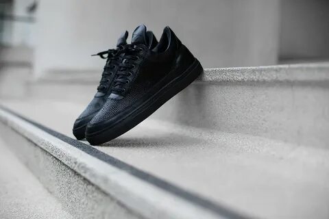 Shoes piece