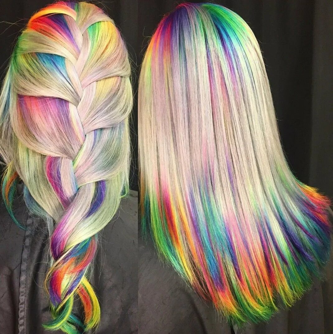 Рядом с цветным. Разноцветные пряди. Разноцветные пряди волос. Радужные волосы. Окрашивание с яркими прядями.