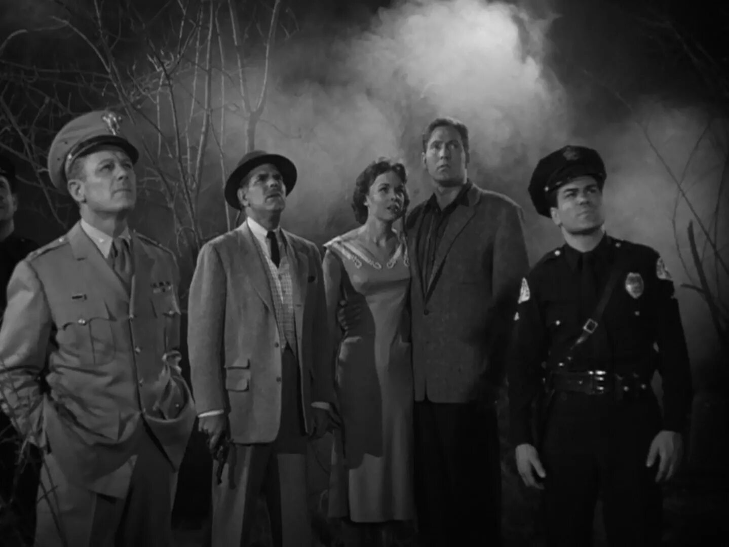 From outer space. Plan 9 from outer space 1959. план 9 из открытого космоса фильм 1959. план 9 из открытого космоса. plan 9 from outer space.