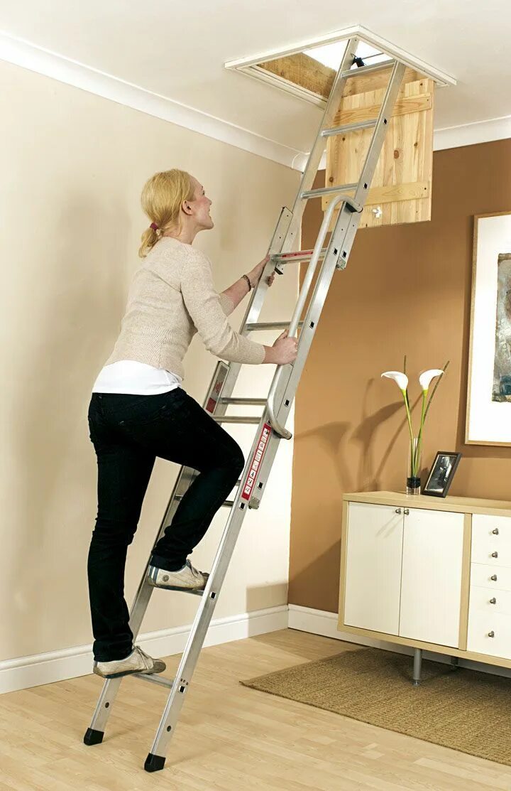 Как раскладывается лестница. Телескопическая чердачная лестница loft ladder. лестница факро на чердак приставная. выкатная раскладная лестница step 180 lite. стационарная чердачная лестница omp.