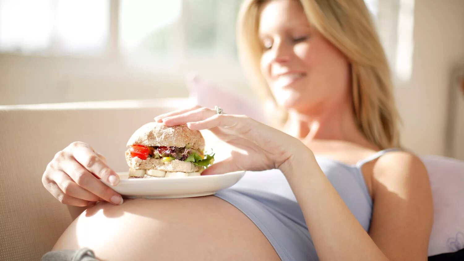 Неправильное питание и беременность. Питание для беременных. Беременные женщины.